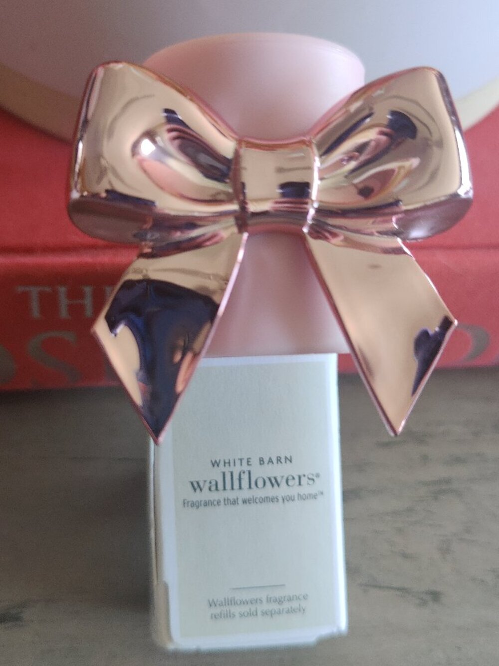 NWT Bath & Body Works Pink Bow Wallflower